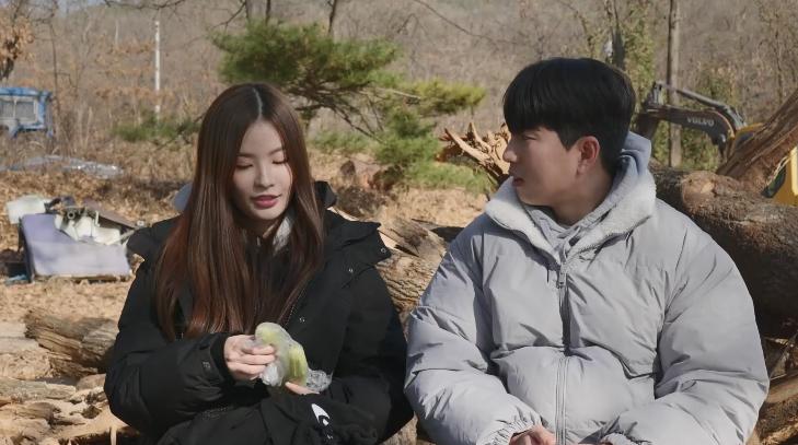 phim sex châu âu có cốt truyện Chim dài mà anh không dám chơi lút cán